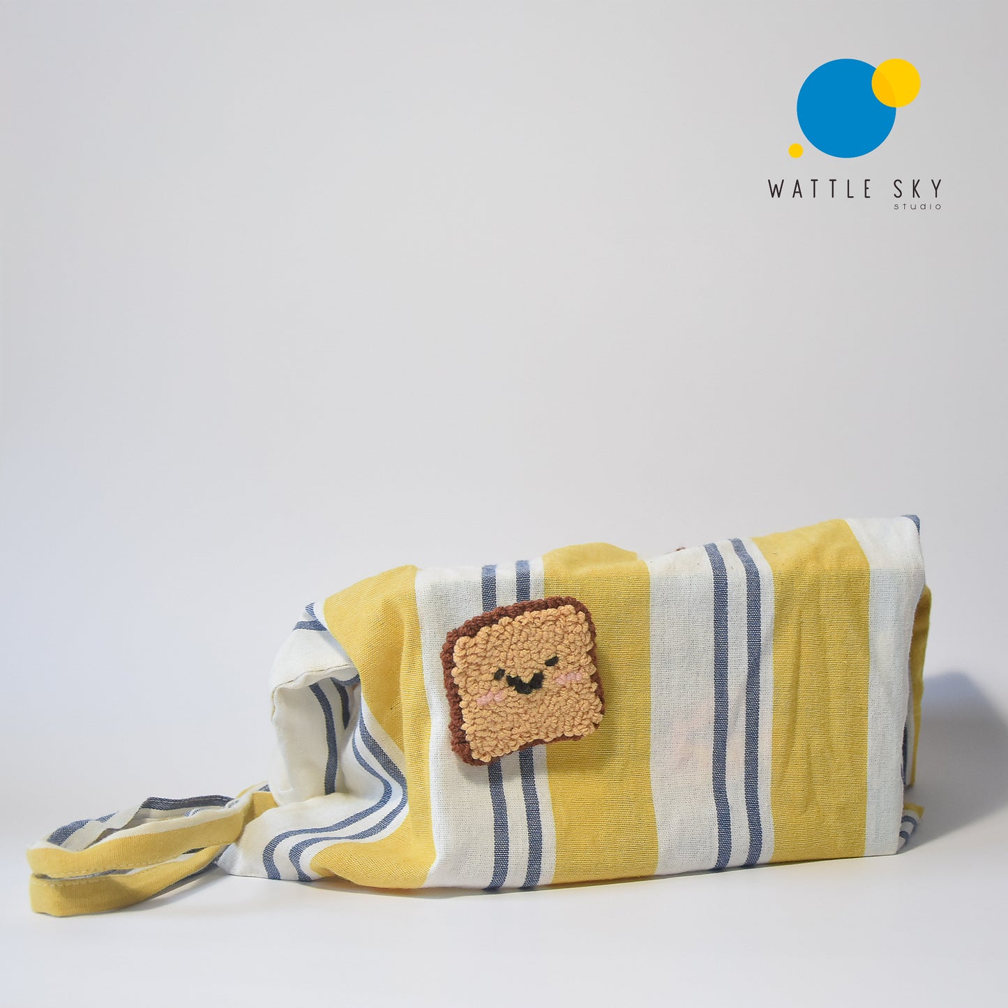 Toastie Sushi Brooch – Adorable Punch Needle Pin