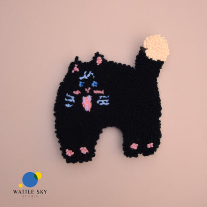 Scared Mr Mun Cat - Punch needle coaster